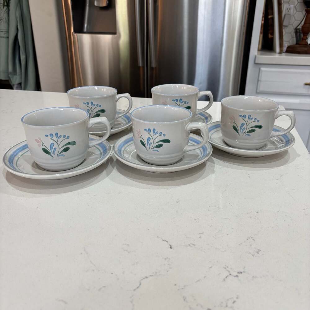 Fascino Stoneware Japan Floral Teacup and Saucer Set of 5